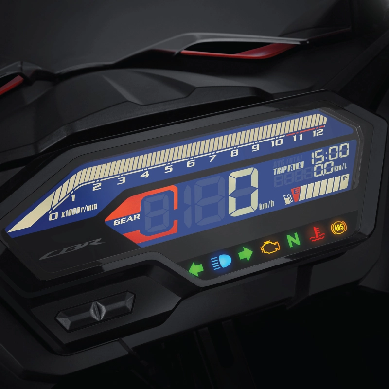 Teknologi panel indikator full digital terbaru yang menyajikan informasi kendaraan dengan tampilan lebih sporty dan modern