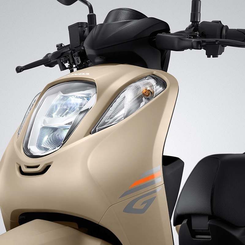 Sentuhan Modern dengan dimensi compact, memberikan penerangan yang maksimum saat berkendara di segala kondisi.