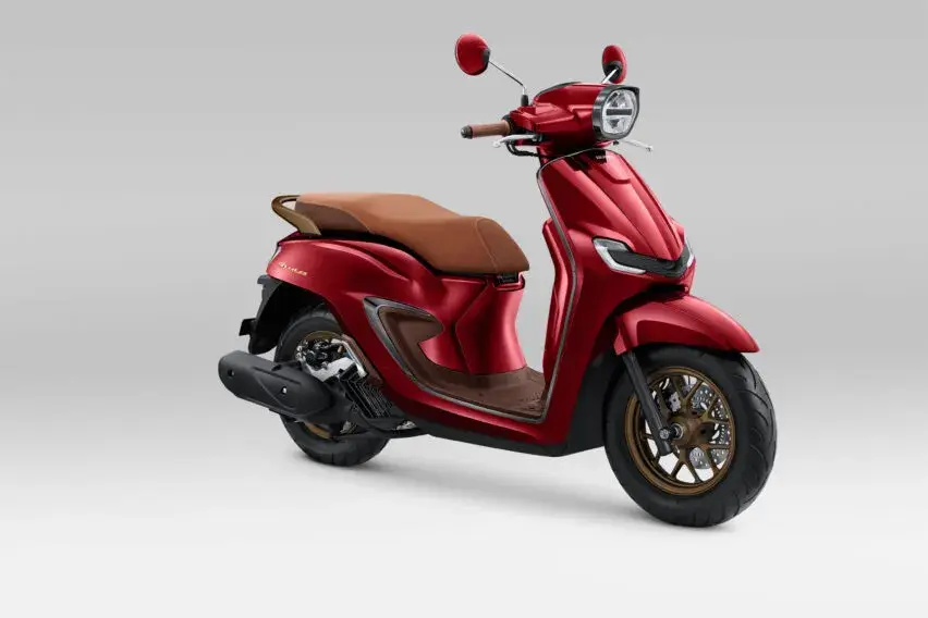 1775271762_Honda-Stylo-160-Special-Burgundy-852x568.webp