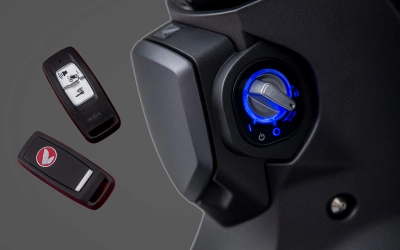 Sebuah teknologi canggih yang dikendalikan oleh remote, dimana tidak lagi memerlukan kunci mekanis untuk menghidupkan mesin dan mengunci stang. Terintegrasi dengan immobilizer sistem keamanan Anti Theft Alarm dan Answer Back System untuk mempermudah mencari posisi motor di lokasi parkir.